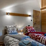 Moderne Et Cosy En Bois, Sauna, Terrasse Et Vue Montagne *