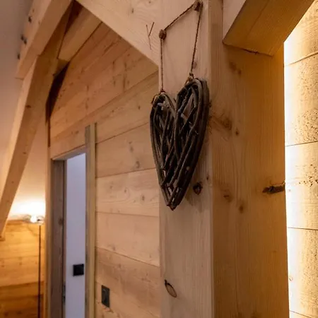 Paisible 3 Etoiles Sauna, Cheminee, Terrasse Sud, Vue Montagne, Bois & Pierre Authentique Et Confort Moderne Шале Ла-Бресс